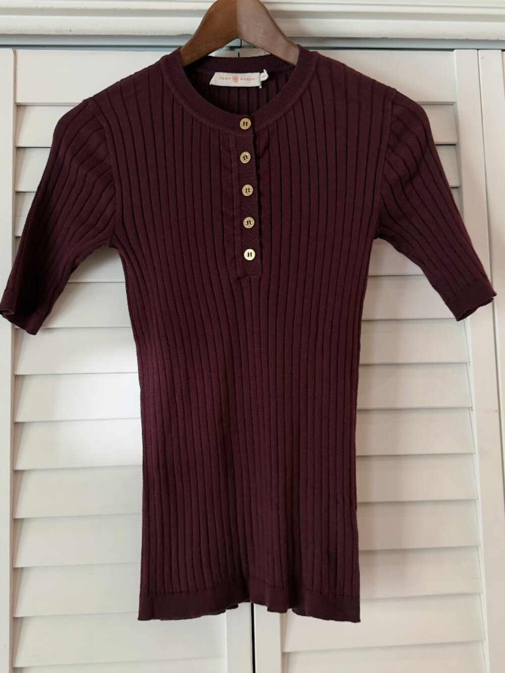 Tory Burch Burgundy Ribbed Button Front Henley - Size XS